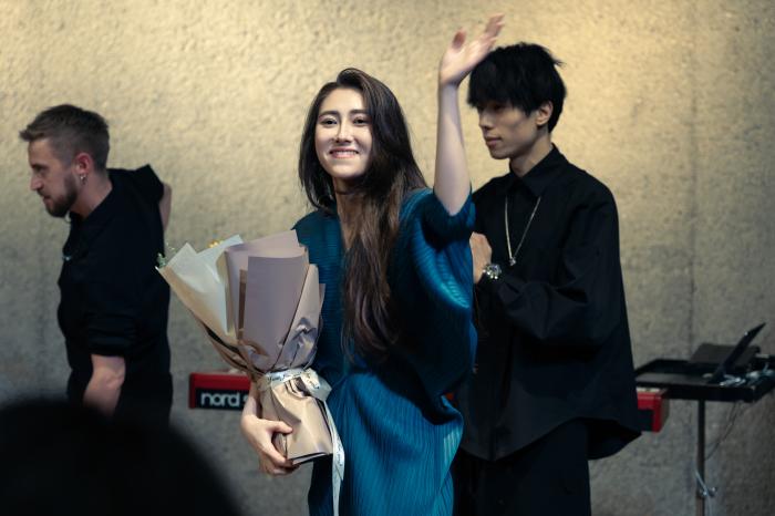 1761705945110279.jpg 8.jpg