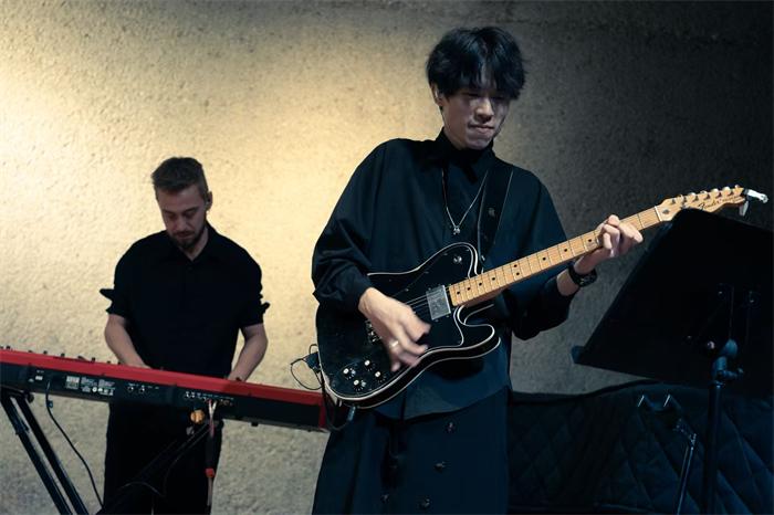 1761705956755641.jpg 12.jpg